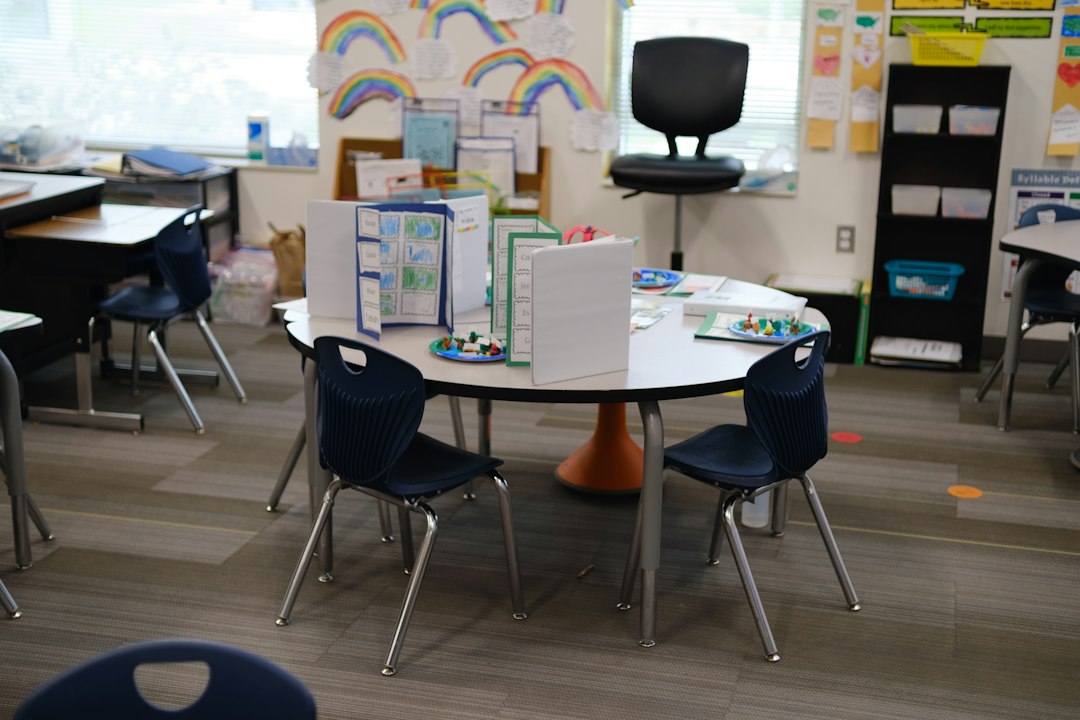 inscripción en escuela infantil - Los materiales Montessori acompañan la autonomía y la concentración.