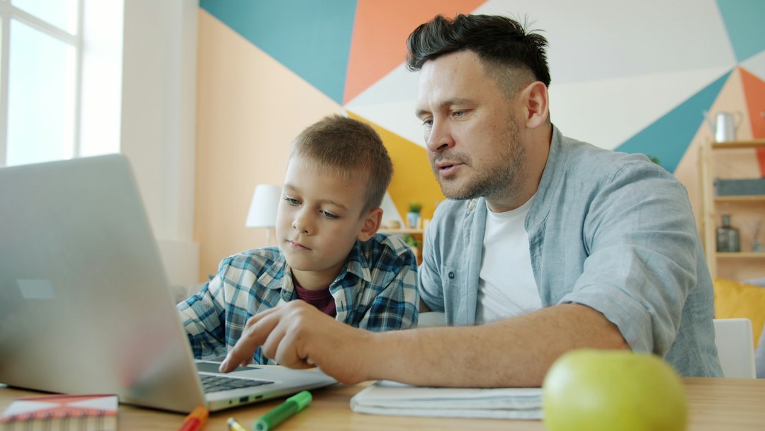 periodo de adaptacion infantil - Las rutinas de casa preparan la transición hacia el colegio.
