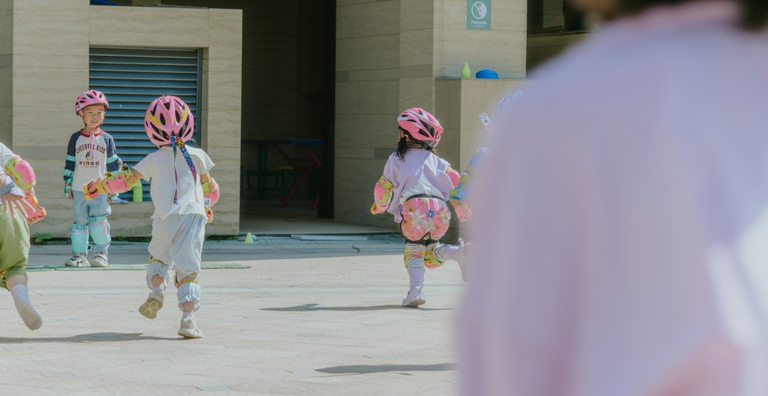 actividades motrices - El movimiento al aire libre acompaña el desarrollo motor en Taller.