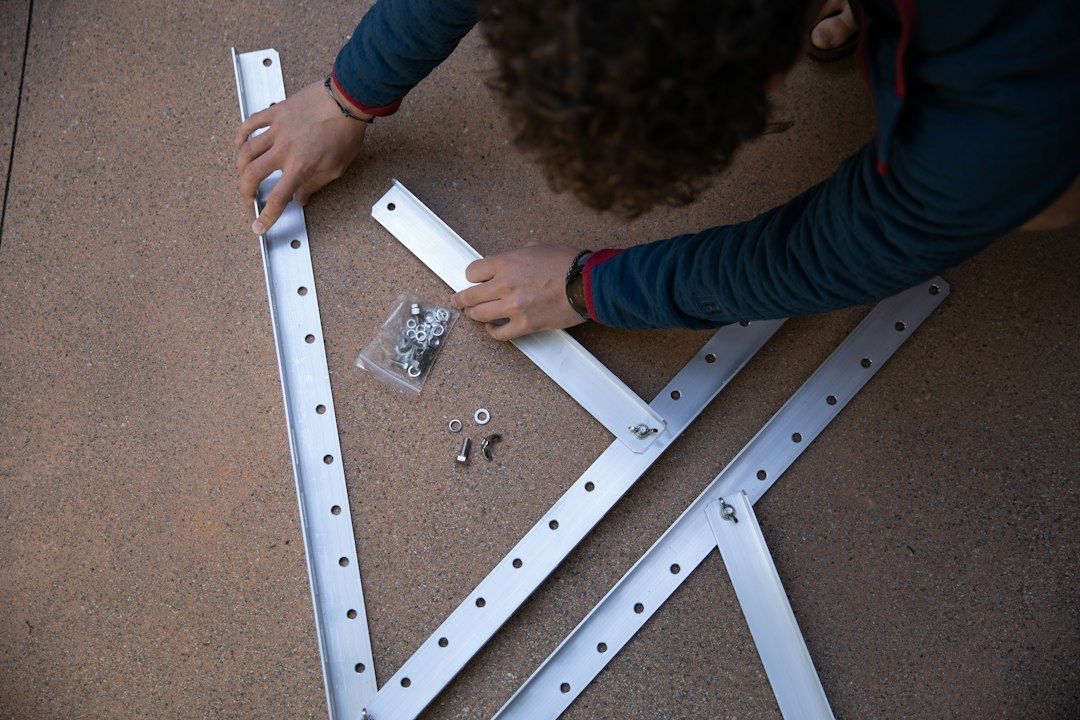 basteln mit kindern 10 jahre - Un puente de papel convierte la creatividad en un reto concreto.