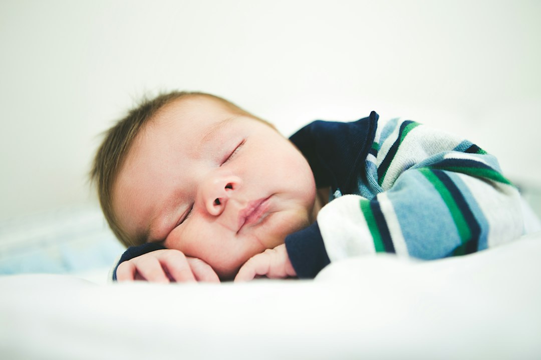 chupete recién nacido para dormir - Cuna sin almohadas ni peluches, la base del sueño seguro