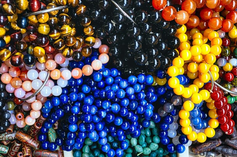 Las perlas de colores convierten la cantidad en algo que se toca.